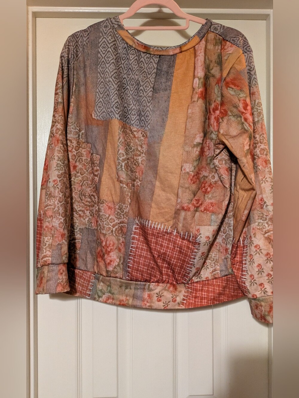 Patchwork Style Print Floral Heart Sweatshirt - Picture 2 of 2